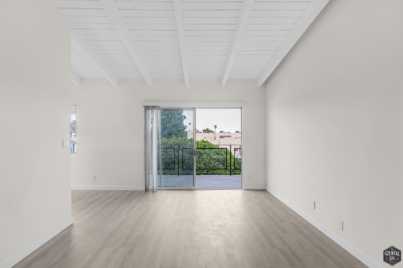 2637 Centinela Ave #18 - Photo 3 of 17