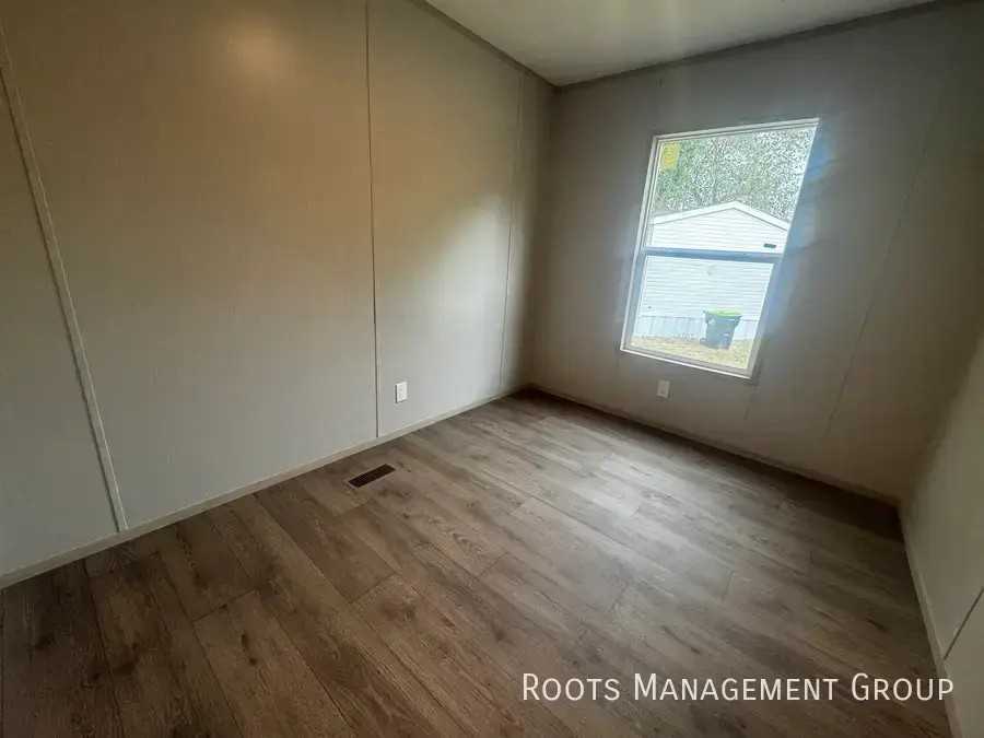 51 Sue St #51S - Photo 5 of 19