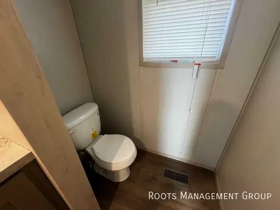 51 Sue St #51S - Photo 6 of 19