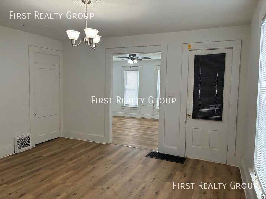 519 Ann St - Photo 4 of 10