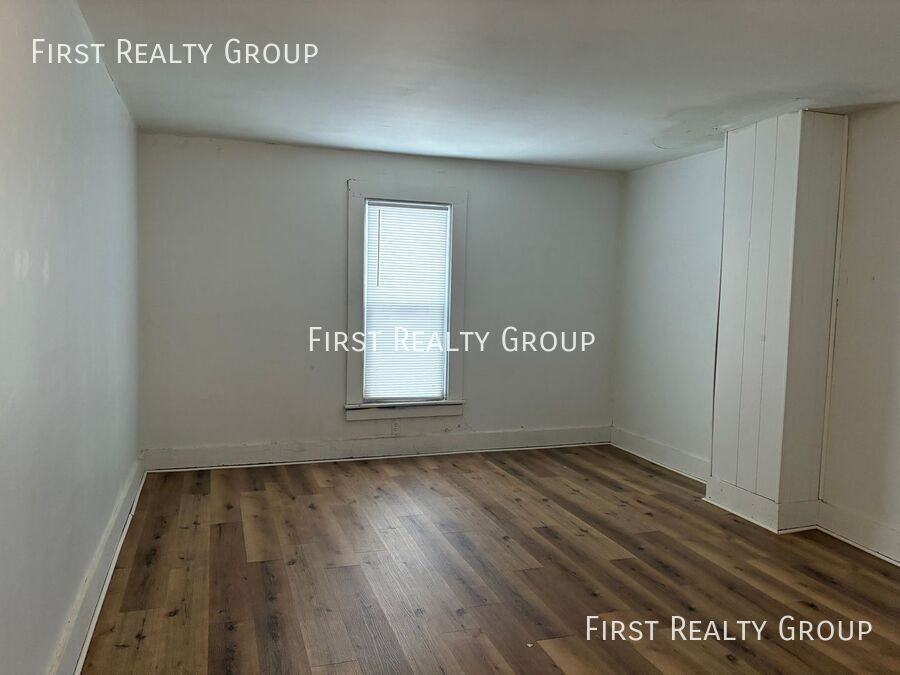 519 Ann St - Photo 7 of 10