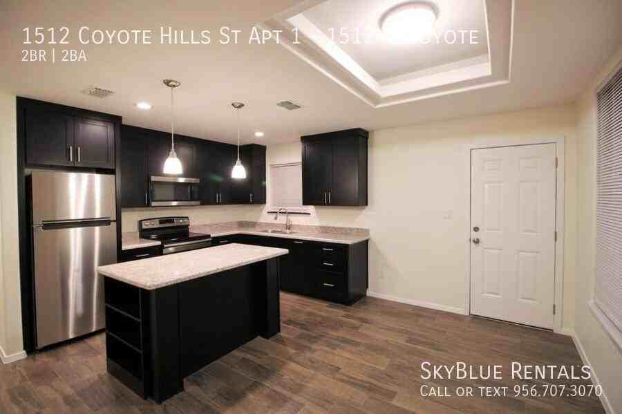 1512 1512 Coyote Hills St Apt 1 - Photo 3 of 9