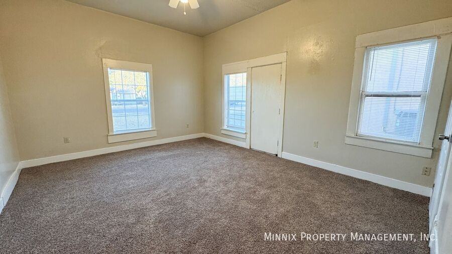 4413 36th St - Photo 5 of 14