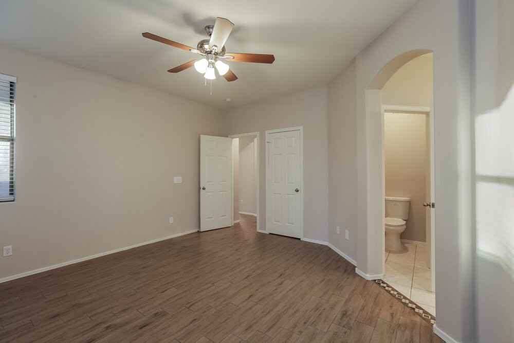 2427 E Glass Ln - Photo 7 of 12