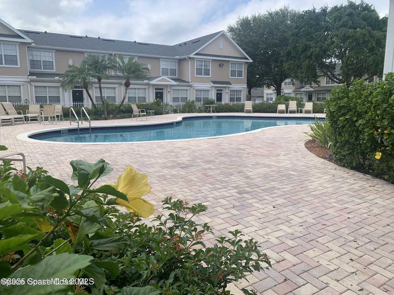 100 Colibri Way #100-102 - Photo 7 of 16