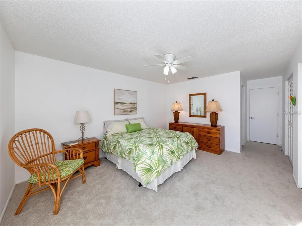 401 Curry St #401-66 - Photo 3 of 36