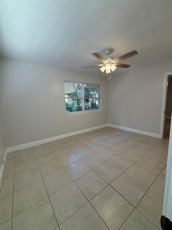 1713 N Dixie Hwy #1713-3 - Photo 7 of 14