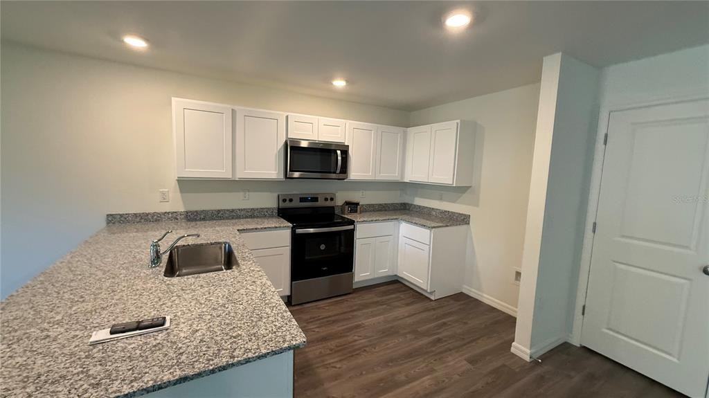 28072 Pasadena Dr #28072 - Photo 6 of 13