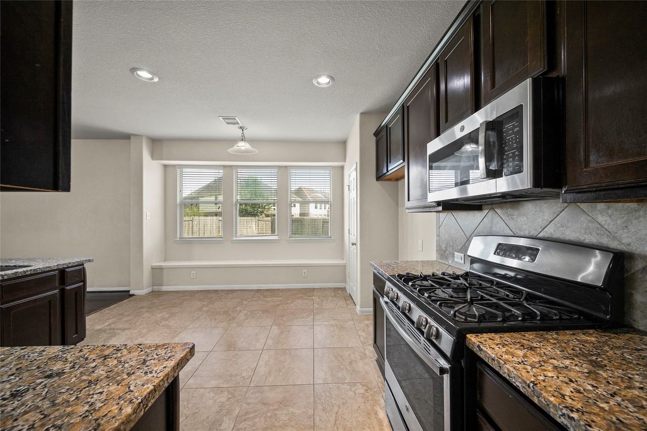 3203 Windsor Ranch Ln #3203 - Photo 2 of 34