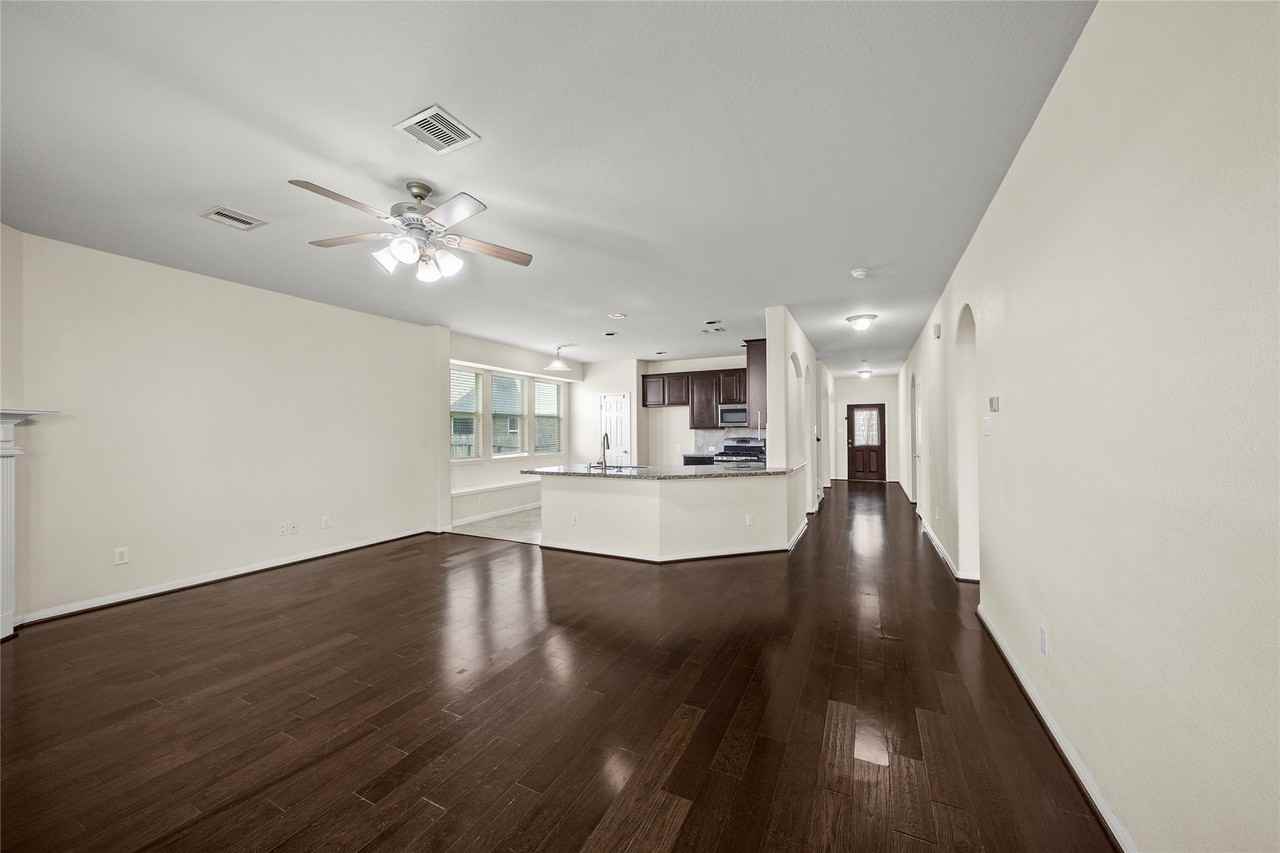 3203 Windsor Ranch Ln #3203 - Photo 3 of 34