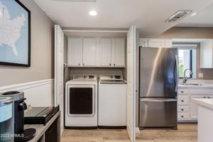 featured image of 9465 N 92nd St