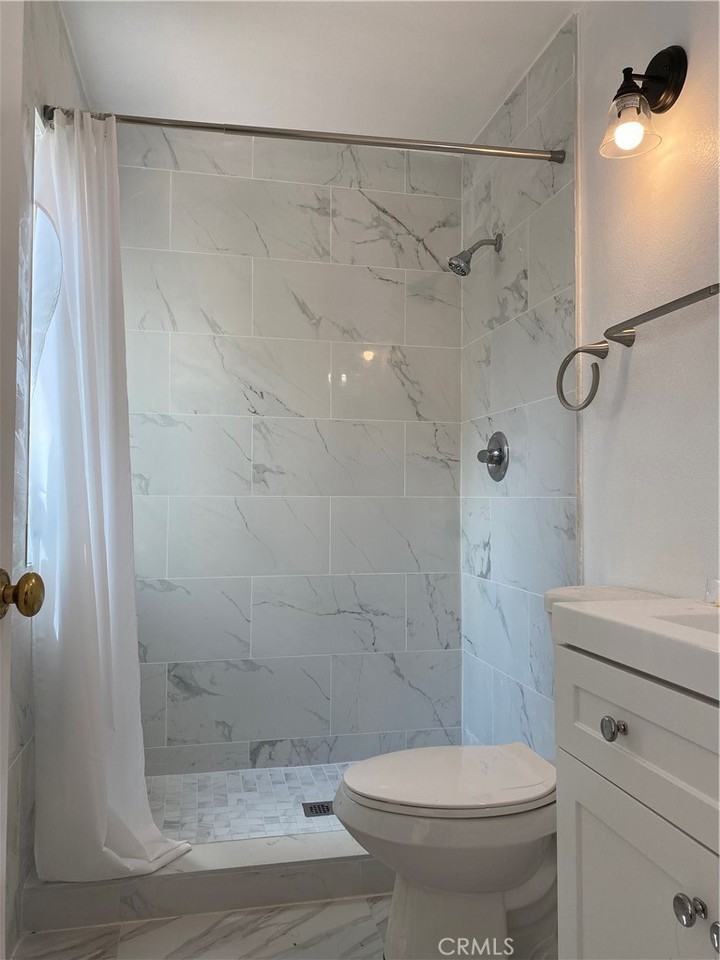 27 Dartmouth #27-26 - Photo 5 of 6