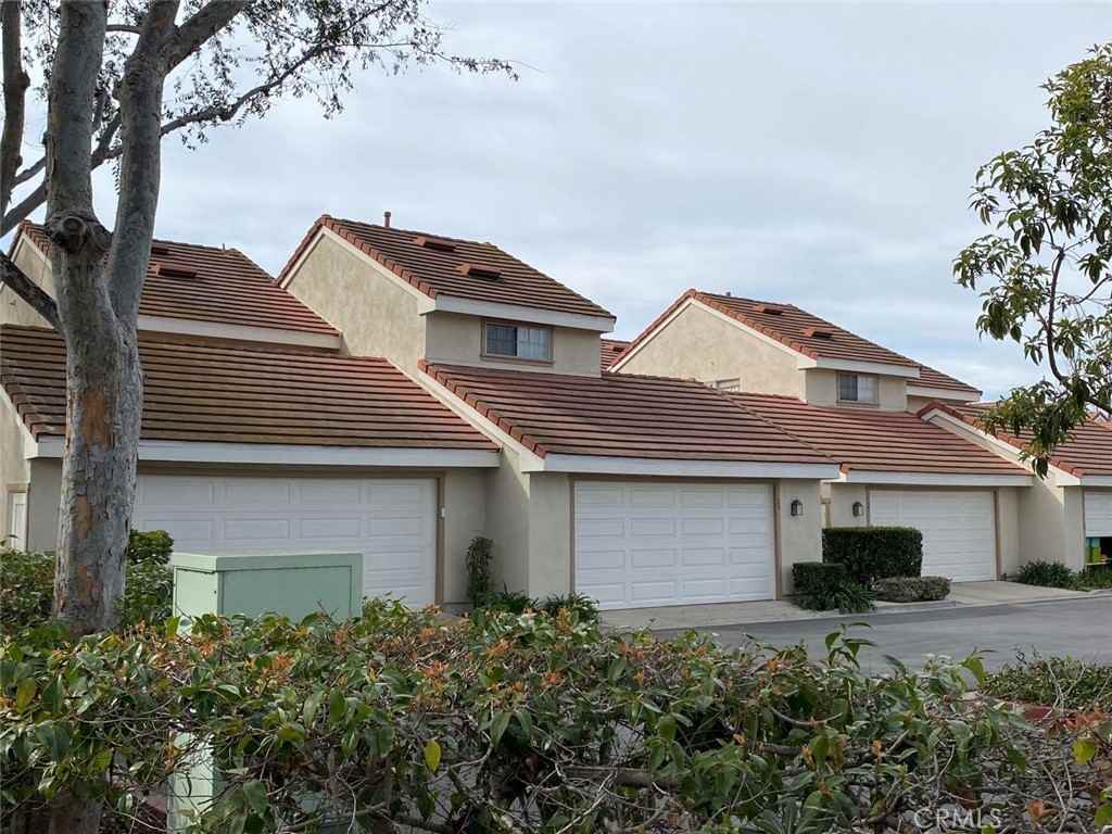 27 Dartmouth #27-26 - Photo 6 of 6