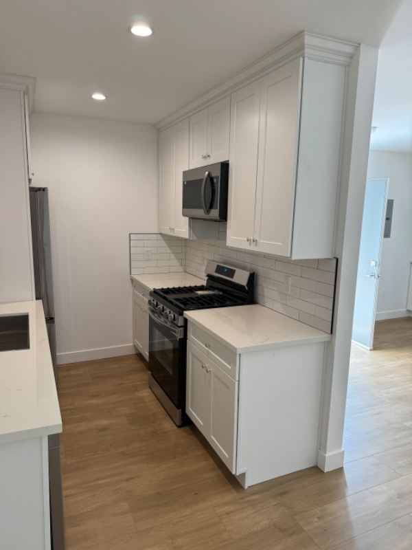 3090 Weldon Ave #1 - Photo 4 of 11