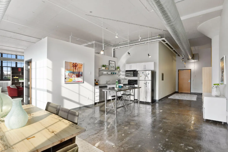 500 Robert St N #704 - Photo 2 of 8