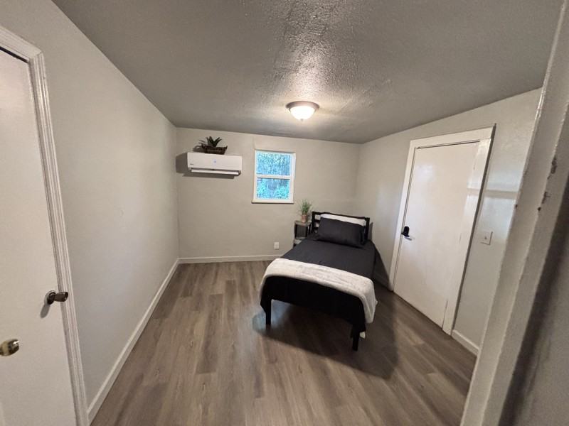 7567 Strato Rd - Photo 7 of 9