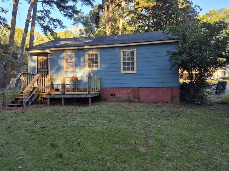 3251 Meadow Ln - Photo 2 of 15