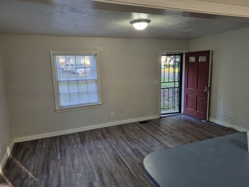 3251 Meadow Ln - Photo 3 of 15