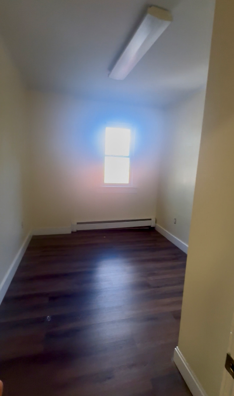 135 W Market St #1 - Photo 4 of 19