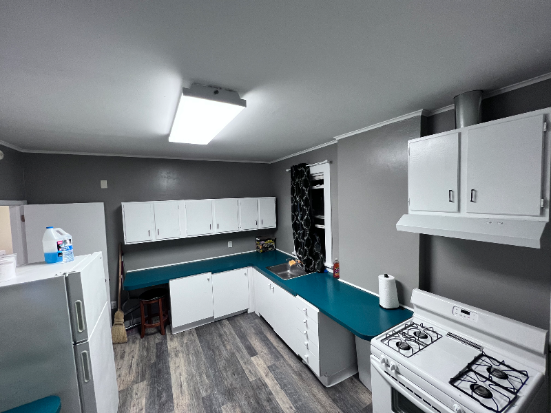 135 W Market St #1 - Photo 6 of 19