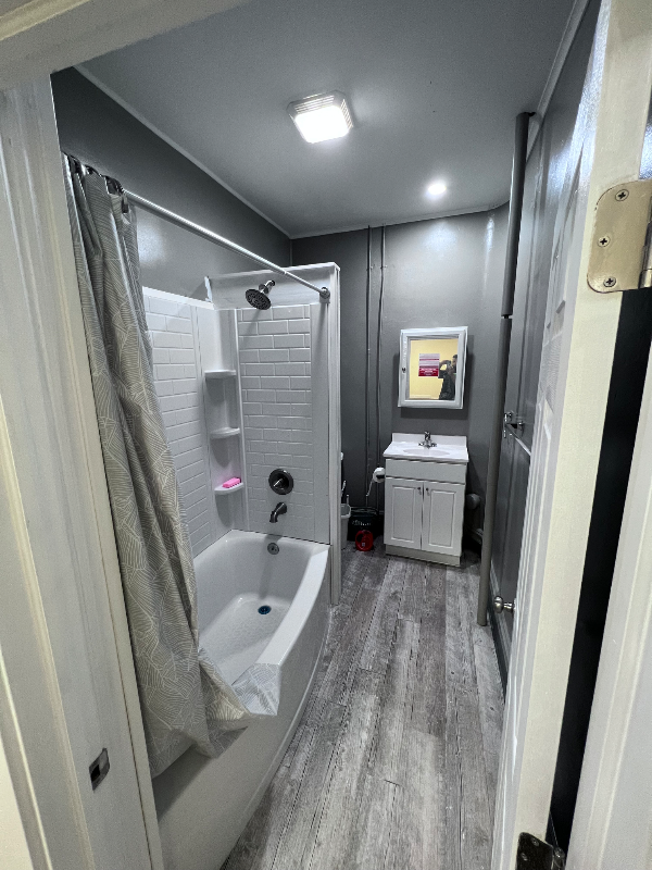 135 W Market St #1 - Photo 7 of 19