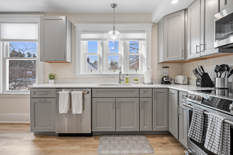 284 Highland St #2 - Photo 4 of 16