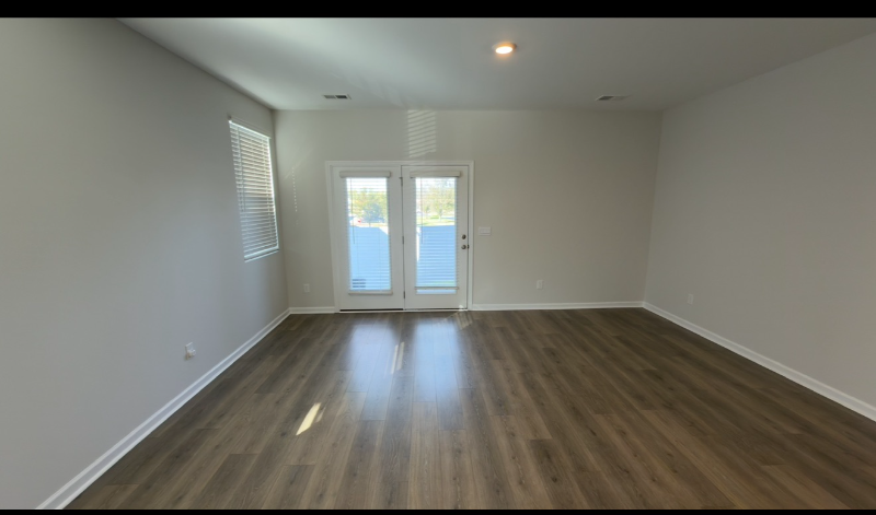 529 Ellen Road - Photo 4 of 17