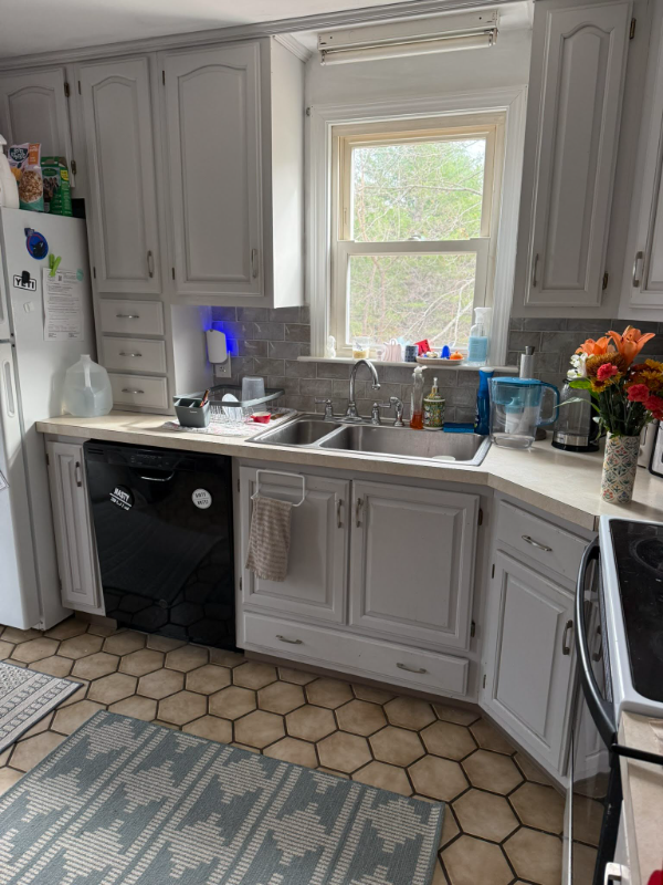 66 Rowe Ave - Photo 2 of 12