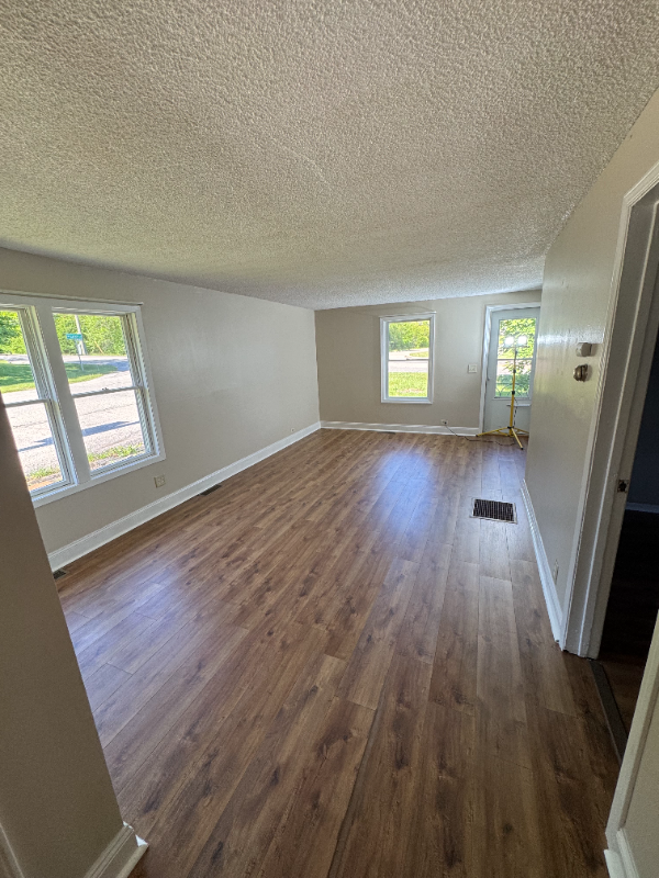 30513 N Wilson Rd - Photo 4 of 18