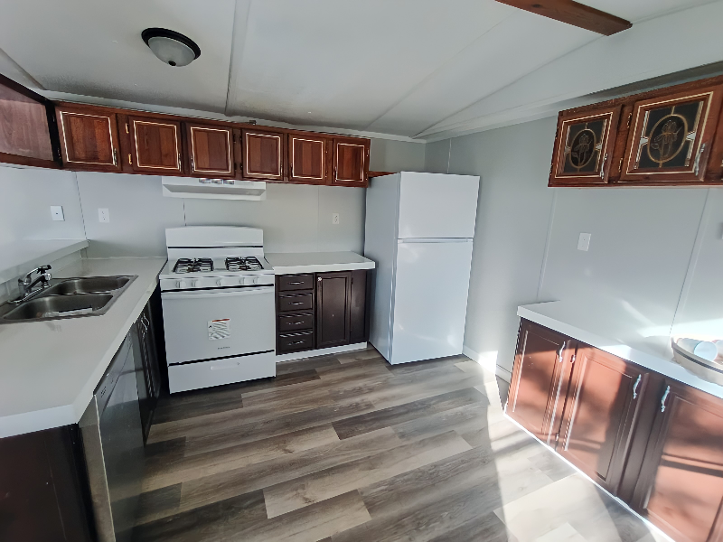 29 Deerwood Park - Photo 3 of 7