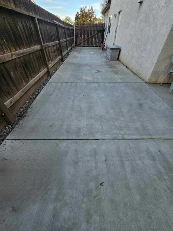 1075 Sorrel Ave - Photo 3 of 19