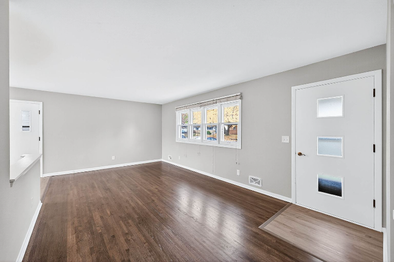 3953 Arthur St Ne - Photo 2 of 10