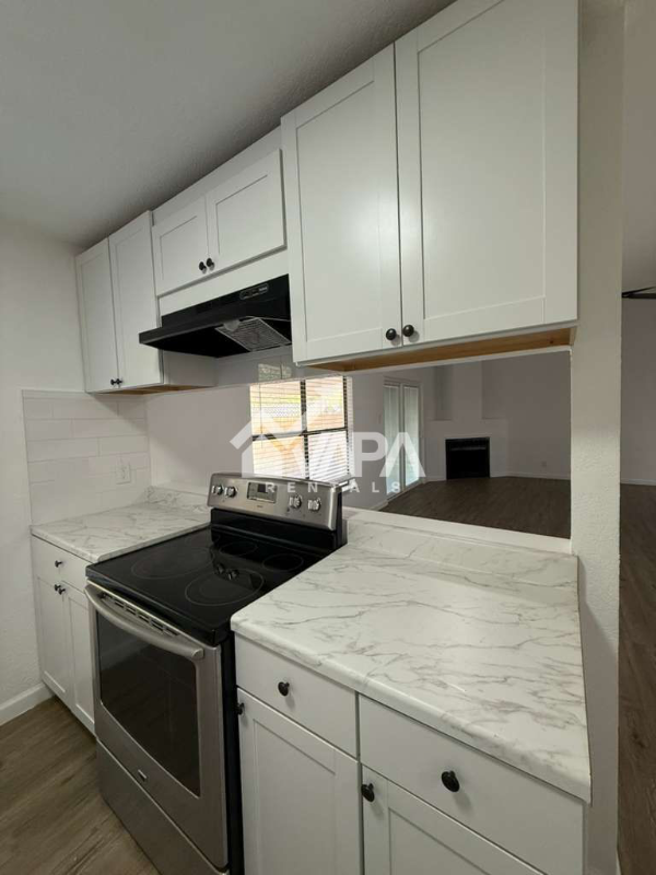 9923 Birch Field Dr - Photo 3 of 20