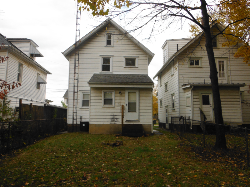 1520 Frazer Ave Nw - Photo 5 of 20