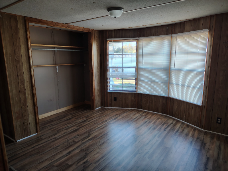 1033 Highwaye. #33 - Photo 5 of 6