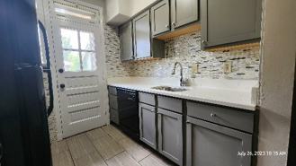 1020 Sanford Ave #1stFL - Photo 1 of 1