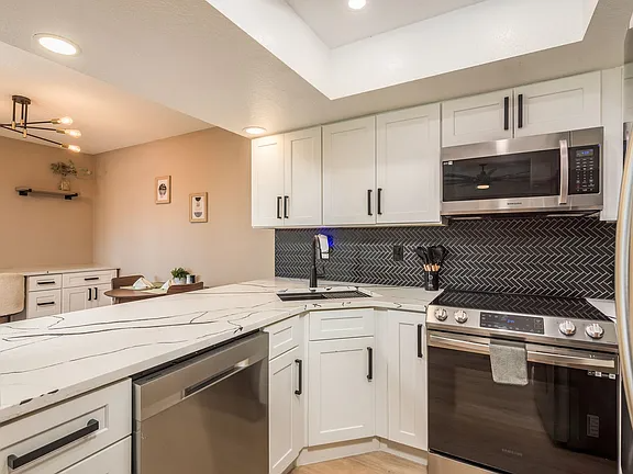 1005 S Bayshore Blvd #202 - Photo 6 of 20