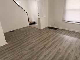 524 Blaine Ave - Photo 1 of 1