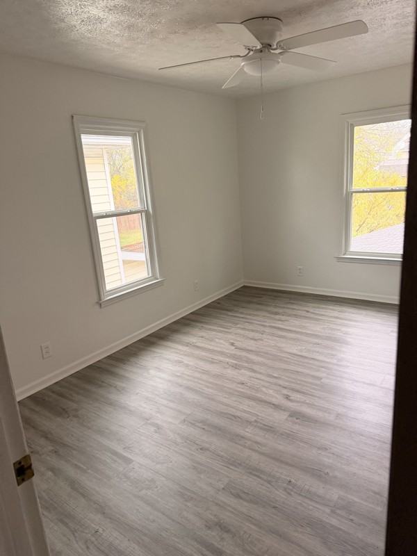 524 Blaine Ave - Photo 2 of 8