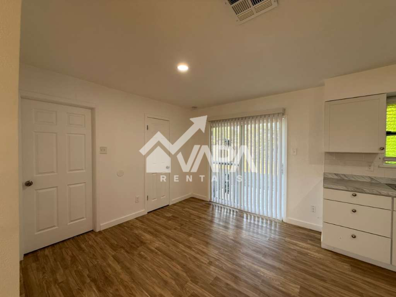 9226 Nagel St - Photo 6 of 13