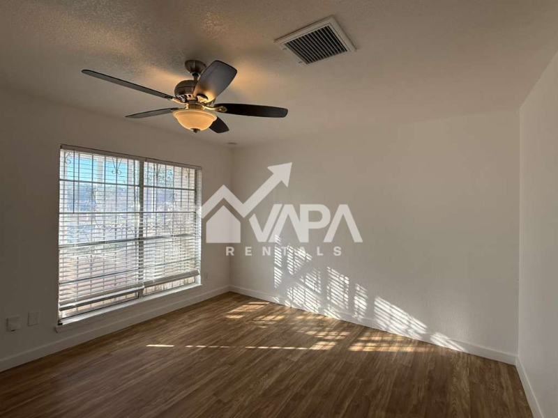 9226 Nagel St - Photo 7 of 13