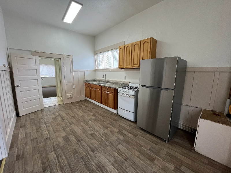 6282 Mission St - Photo 4 of 13