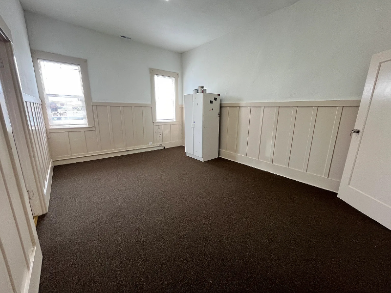 6282 Mission St - Photo 5 of 13