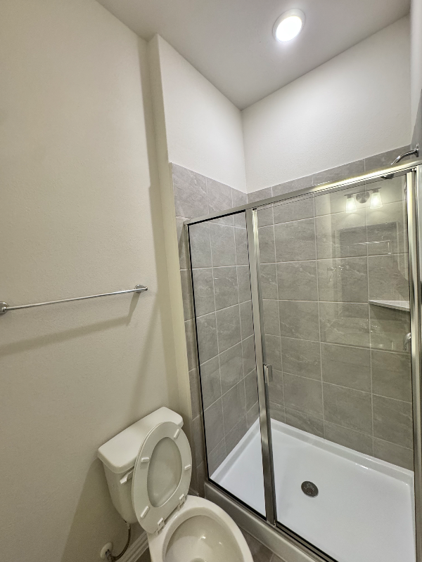 6325 Fulton Dr - Photo 3 of 5