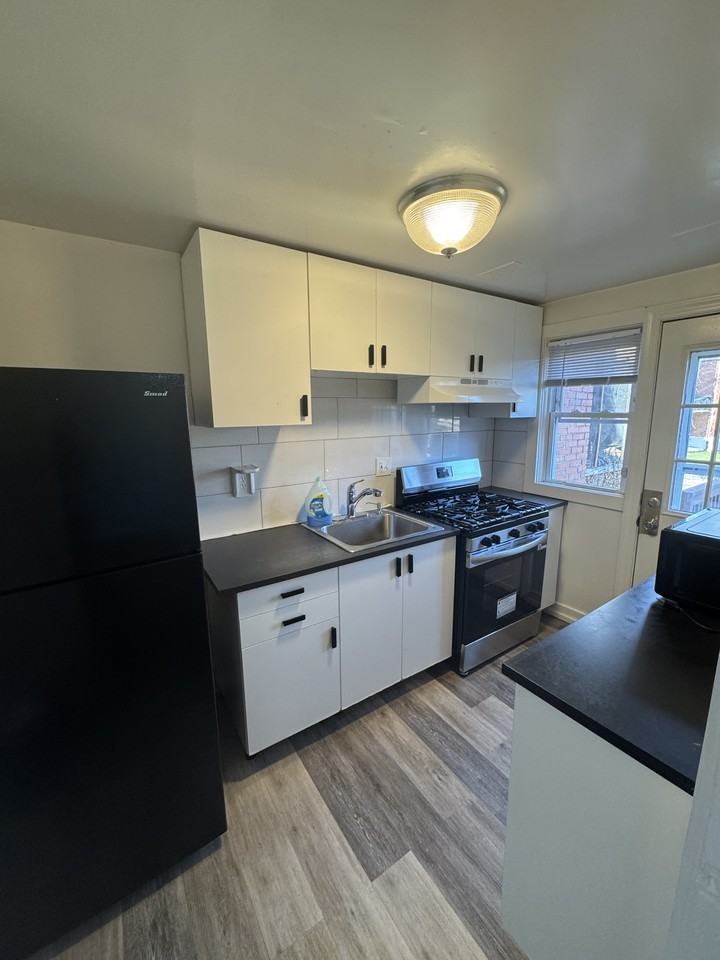 603 Lucia Ave - Photo 4 of 9