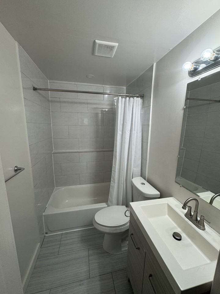 603 Lucia Ave - Photo 6 of 9