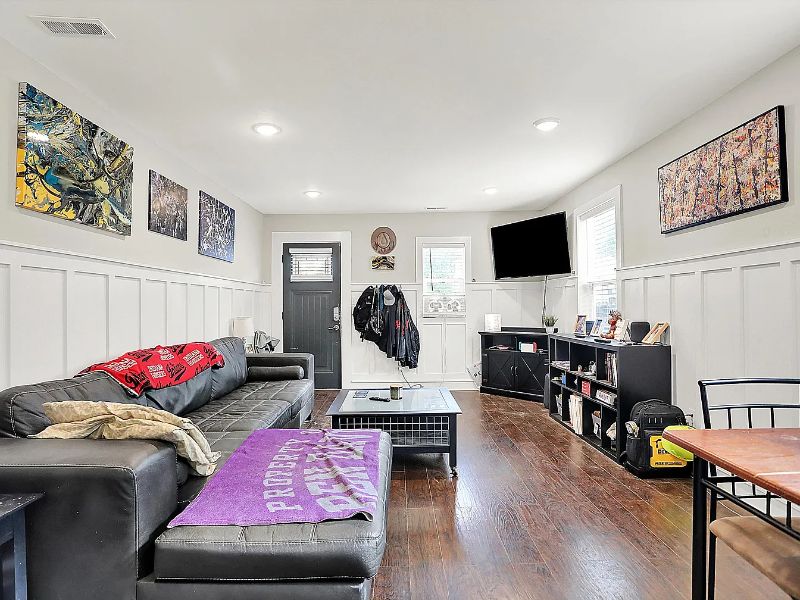 1641 Iowa St - Photo 5 of 15