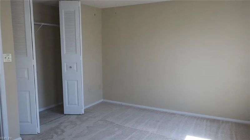 25 Christine Ct - Photo 3 of 6