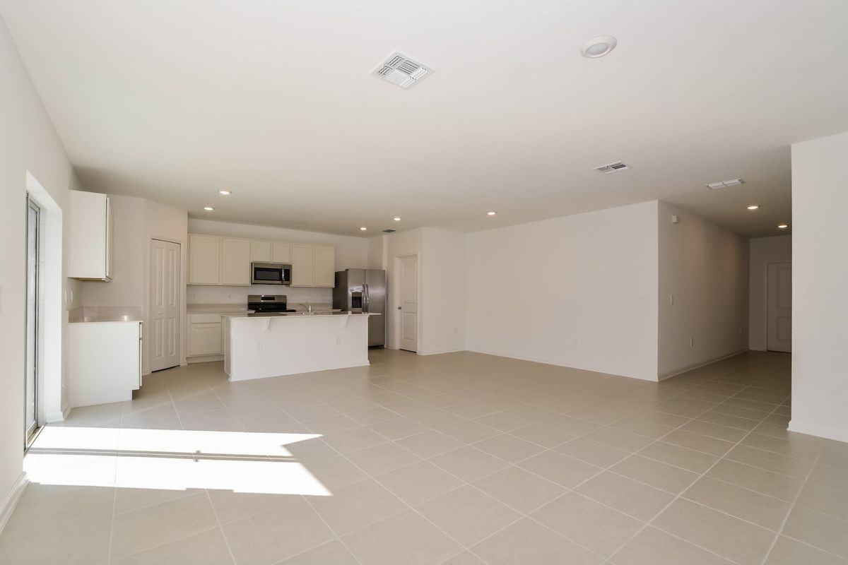 2819 Whitaker Point Rd - Photo 4 of 24