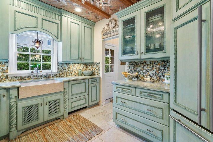 521 N Swinton Ave - Photo 2 of 32